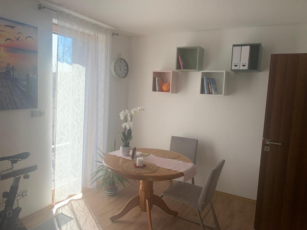 Apartman S Wellness Sluzbami Čerčany Eksteriør bilde